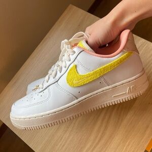 Nike Air Force 1 '07 LX 'Mama'